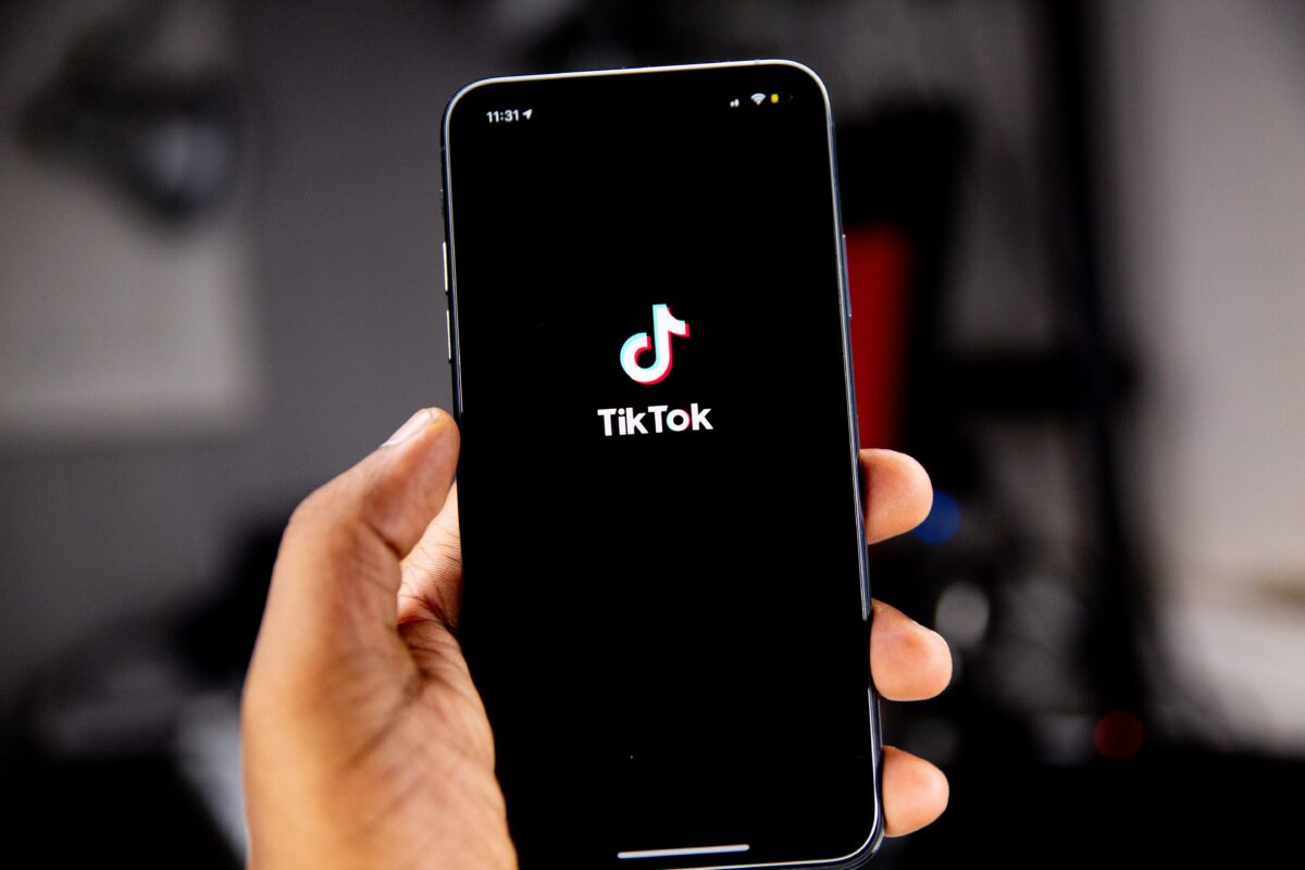 TikTok: 6 tips to get verified as a business