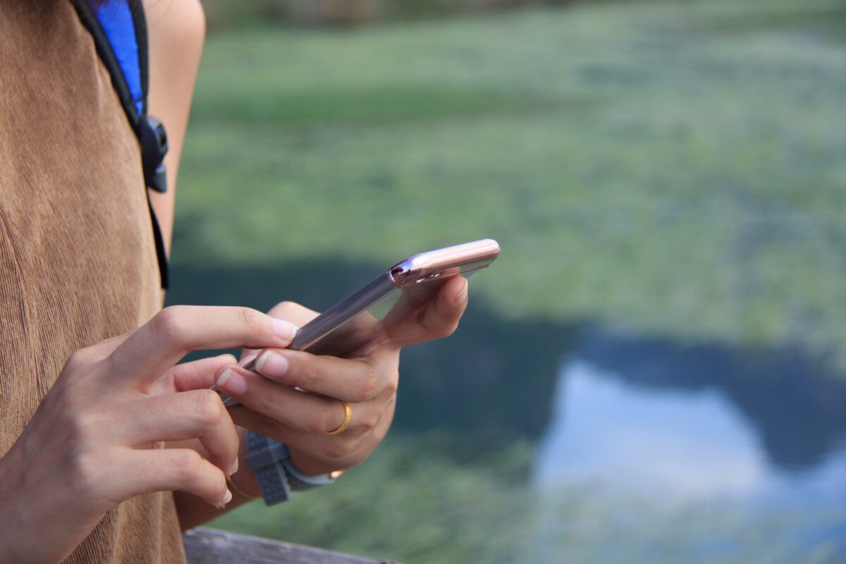 7 benefits of SMS text message marketing for small businesses