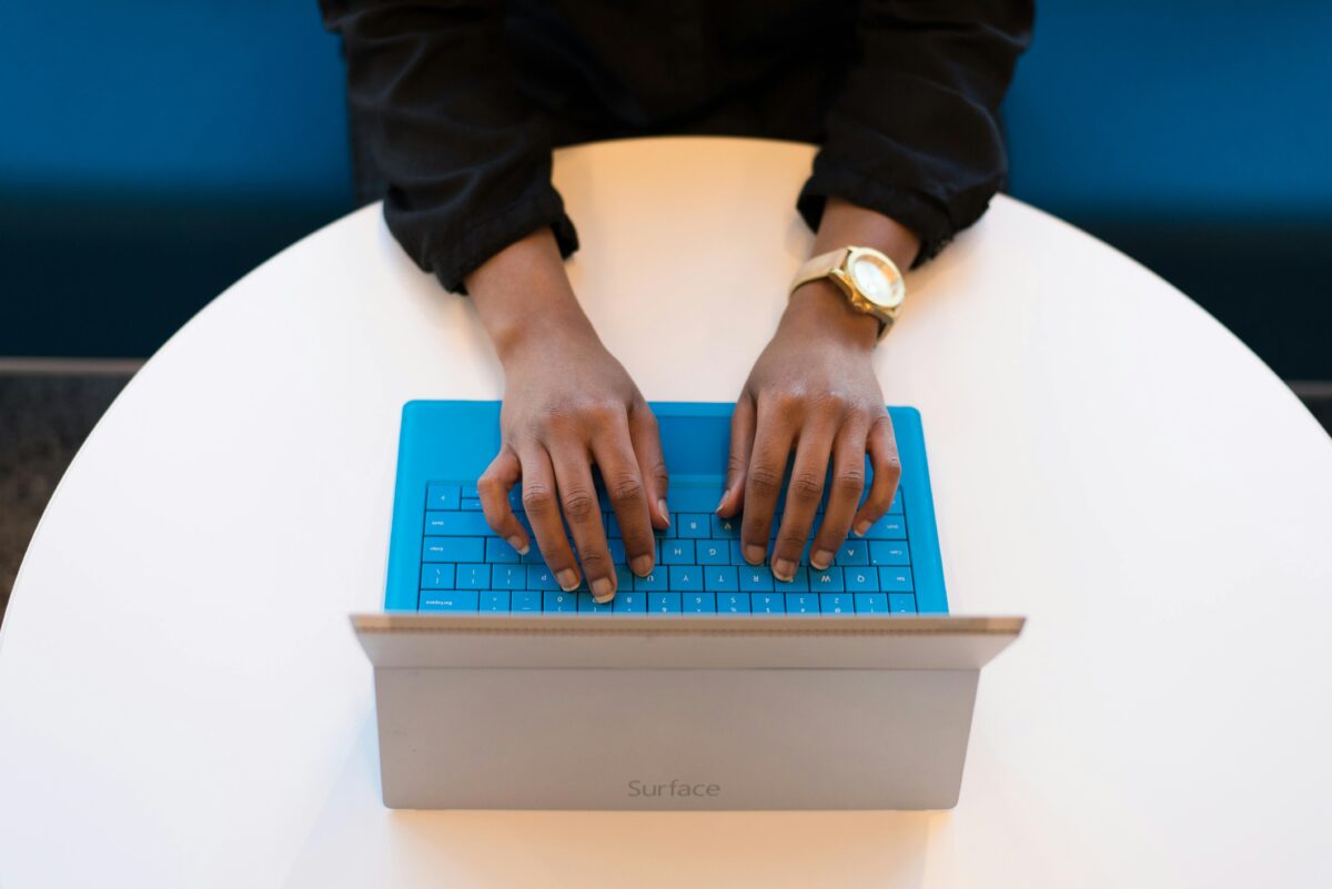 DailyStory vs. Constant Contact: Which marketing platform is better?