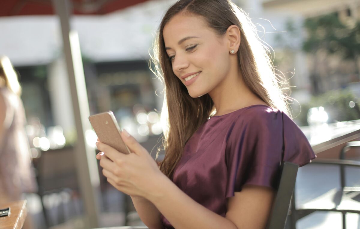 Top 6 SMS marketing benefits: Why SMS marketing works